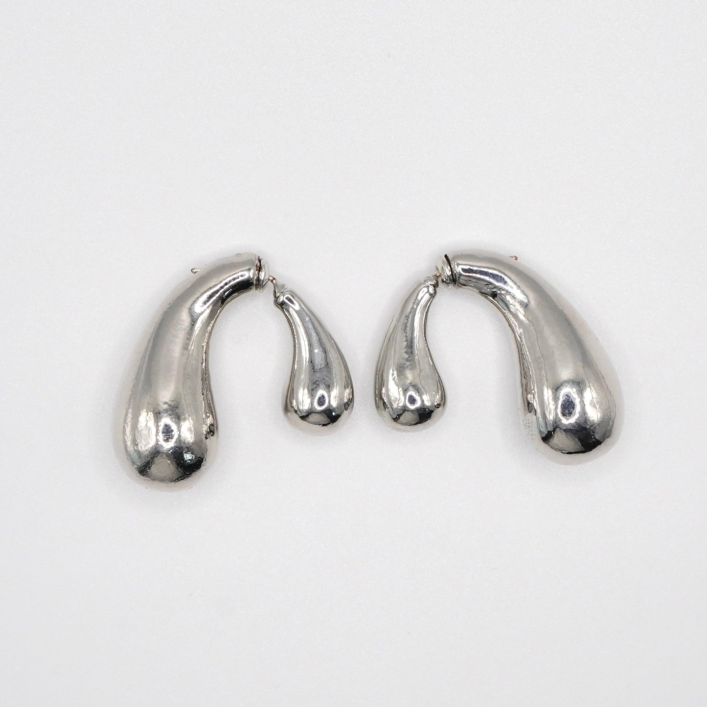 Paire de boucles d'oreilles - Larmes - Argenté